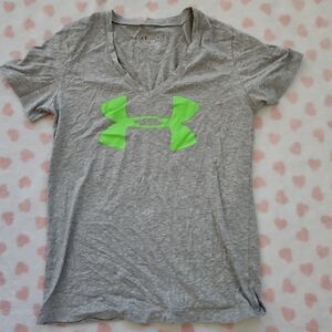 Under Armour Womens Shirt Size Small